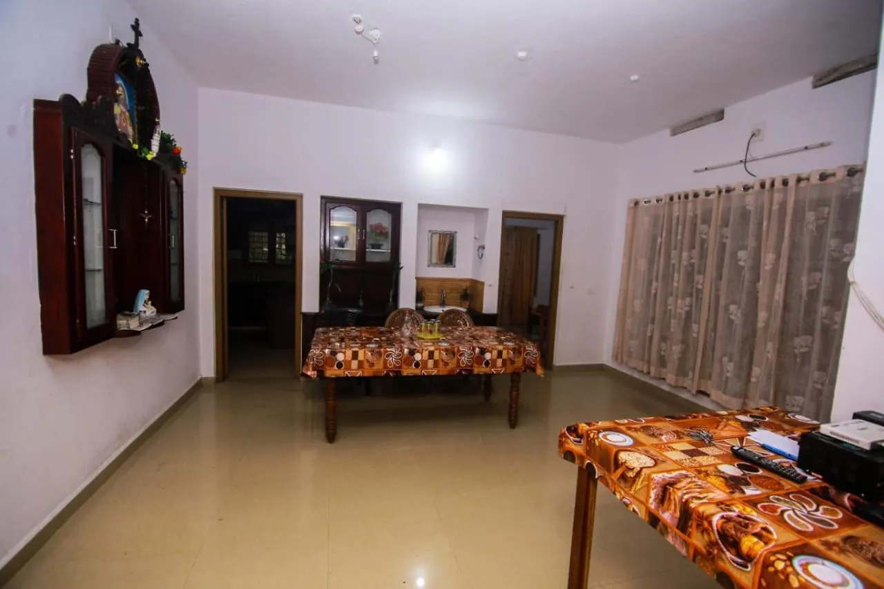 Maverick Holidays Inn Family Villa 1 Vagamon 0*,