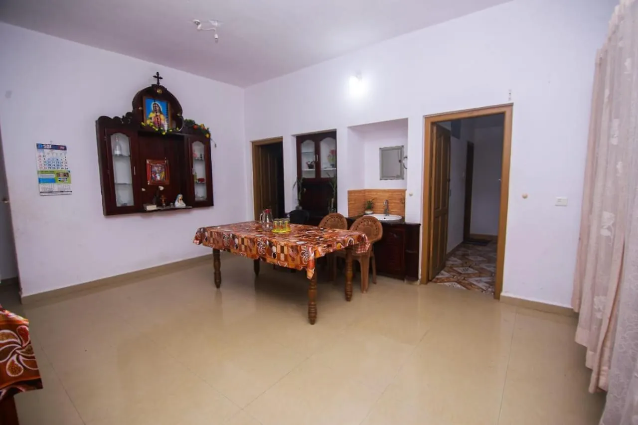 Maverick Holidays Inn Family Villa 1 Vagamon India
