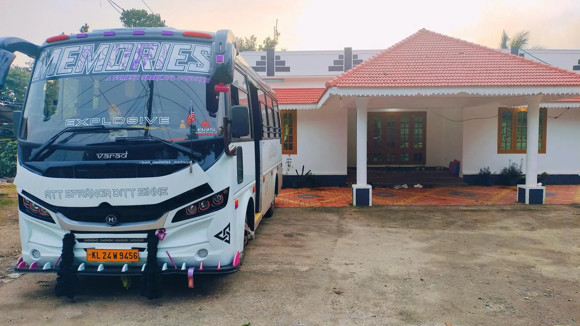 Maverick Holidays Inn Family Villa 1 Vagamon India